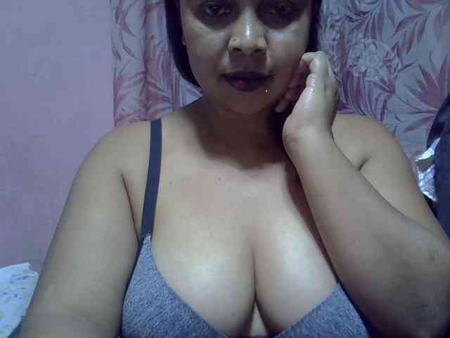 bigass-tits webcam