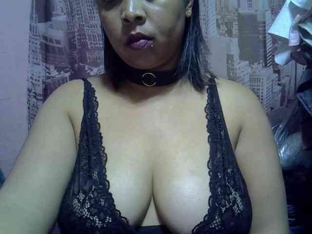 bigass-tits webcam