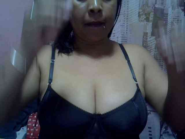 bigass-tits webcam