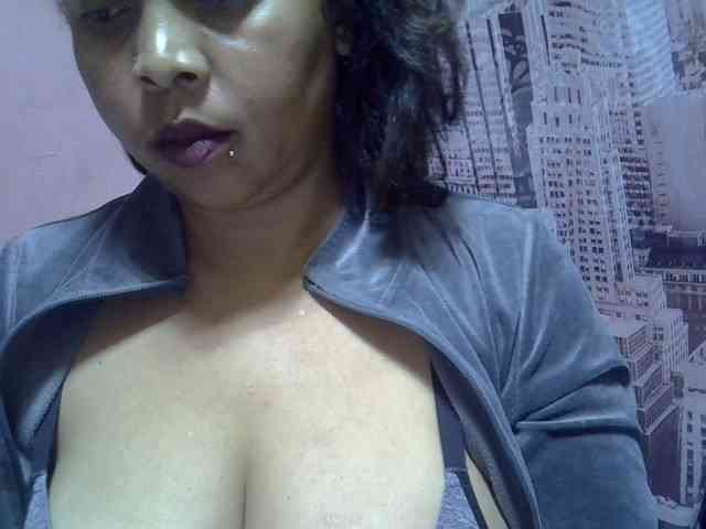 bigass-tits webcam