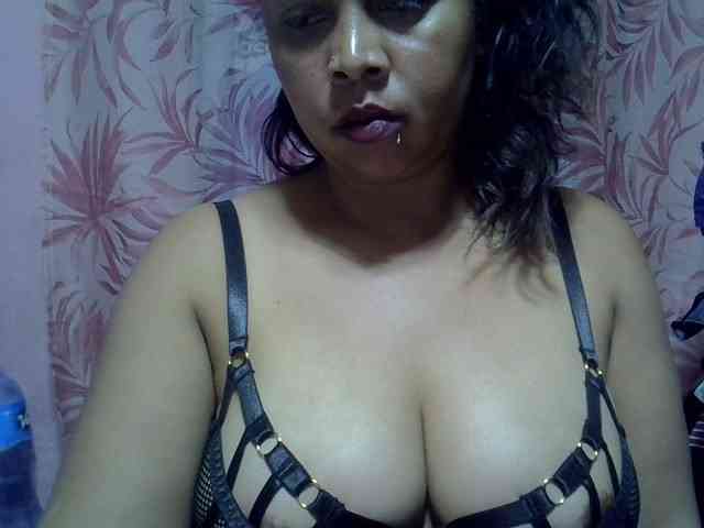 bigass-tits webcam
