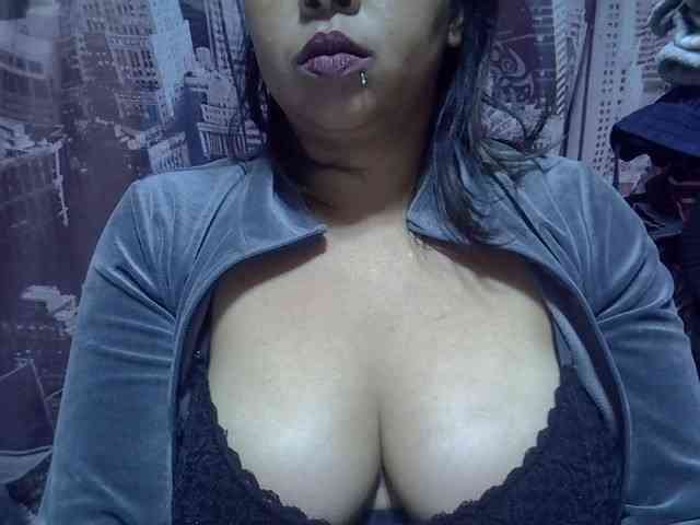 bigass-tits webcam