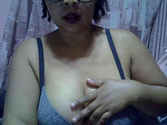 bigass-tits webcam