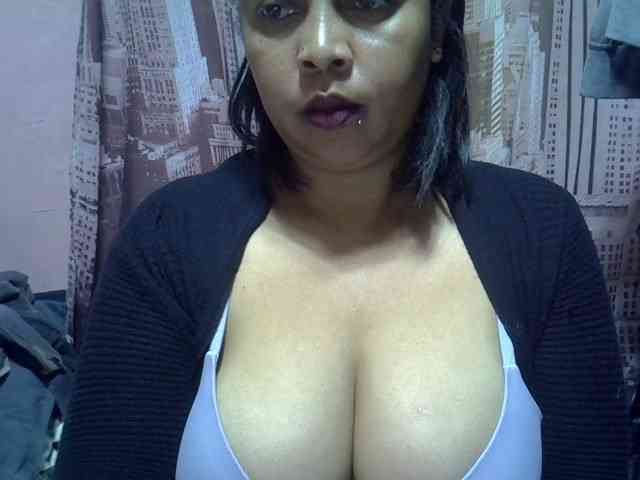 bigass-tits webcam