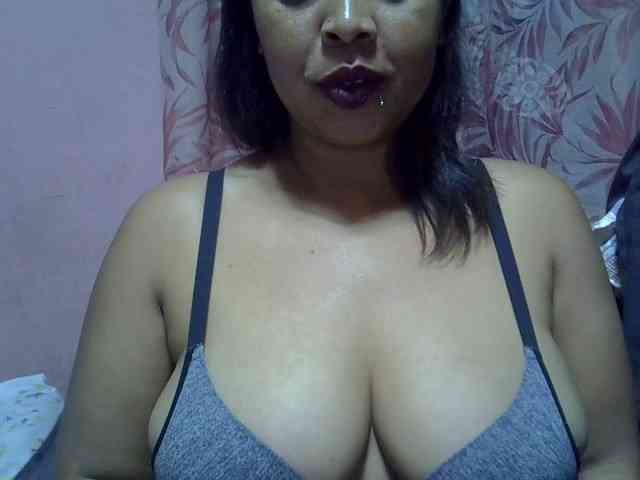 bigass-tits webcam
