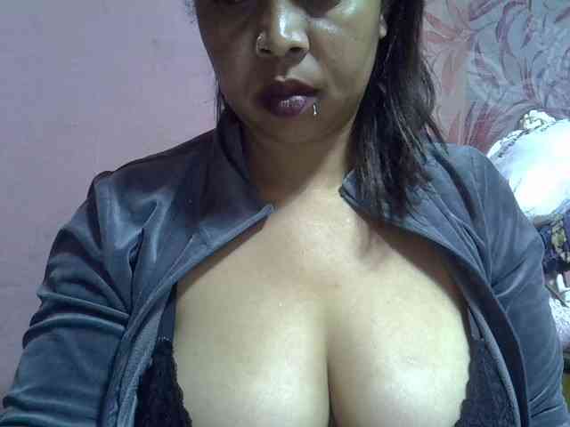 bigass-tits webcam