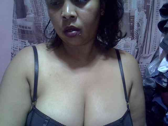 bigass-tits webcam
