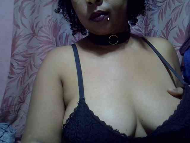 bigass-tits webcam