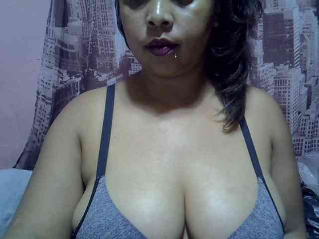 bigass-tits webcam