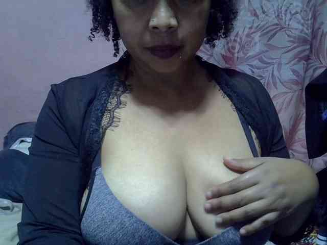 bigass-tits bigass-tits