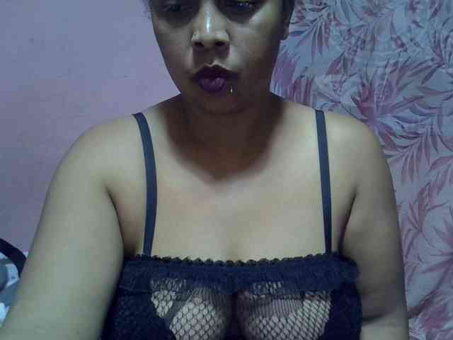 bigass-tits webcam
