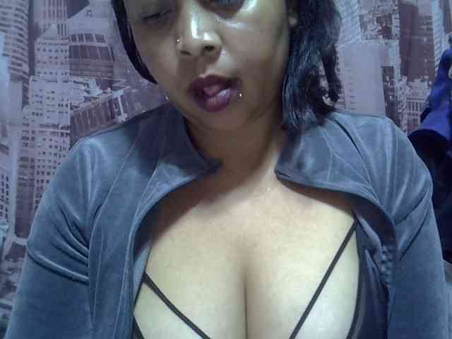 bigass-tits webcam