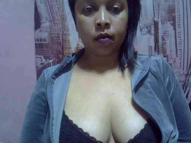 bigass-tits webcam