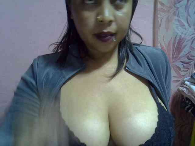 bigass-tits webcam