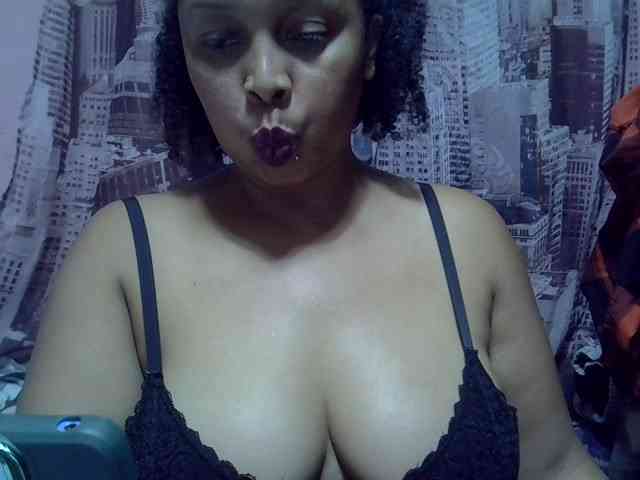 bigass-tits webcam