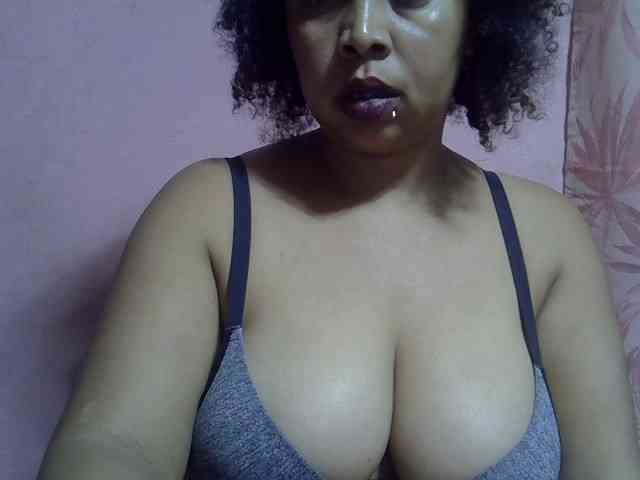 bigass-tits webcam