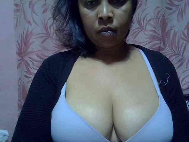 bigass-tits webcam