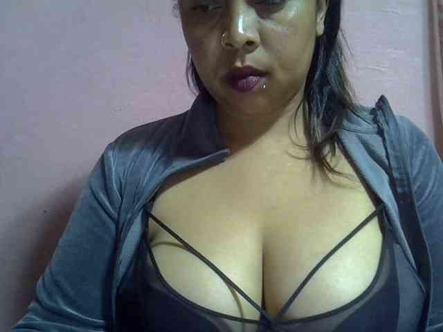 bigass-tits webcam