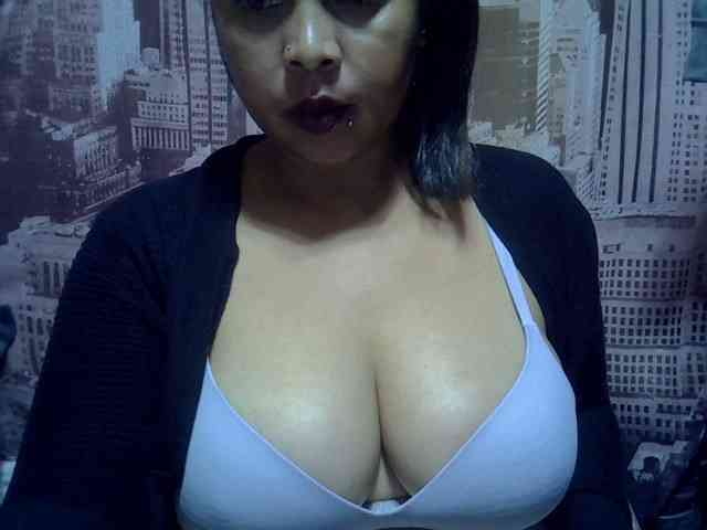 bigass-tits webcam