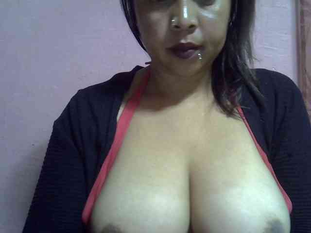 bigass-tits webcam