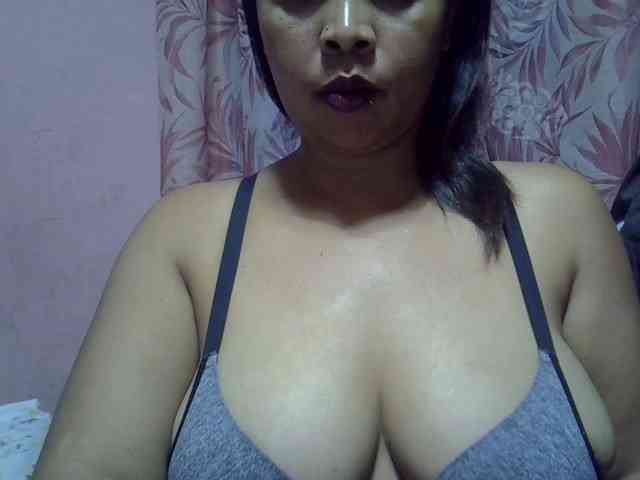 bigass-tits webcam