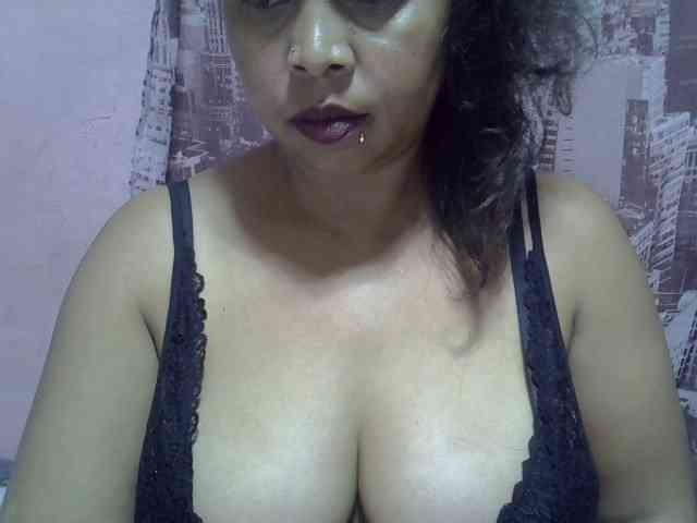 bigass-tits webcam