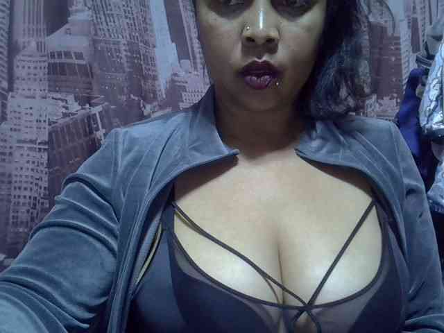 bigass-tits webcam