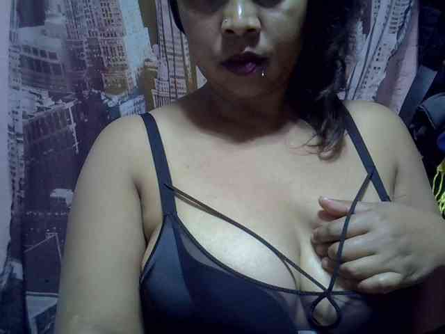 bigass-tits webcam