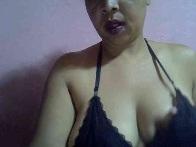 bigass-tits webcam
