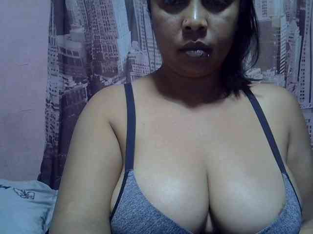 bigass-tits webcam