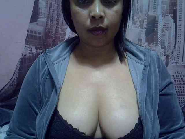 bigass-tits webcam