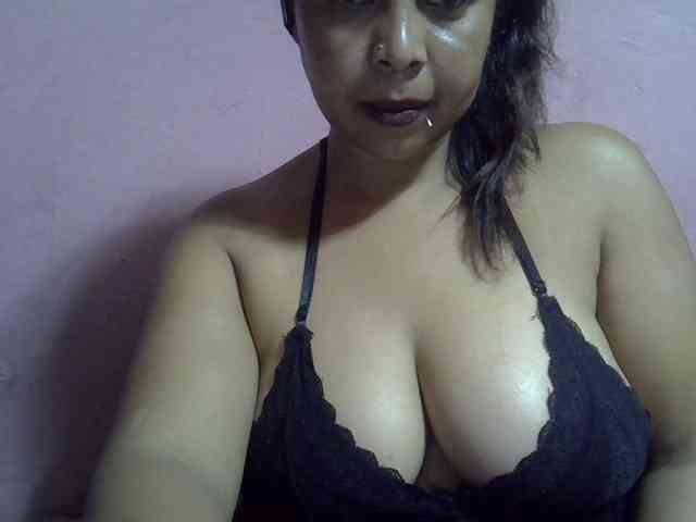 bigass-tits webcam