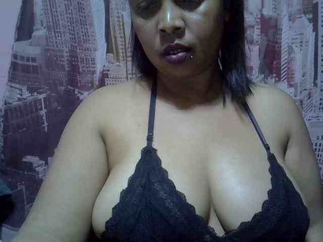 bigass-tits webcam