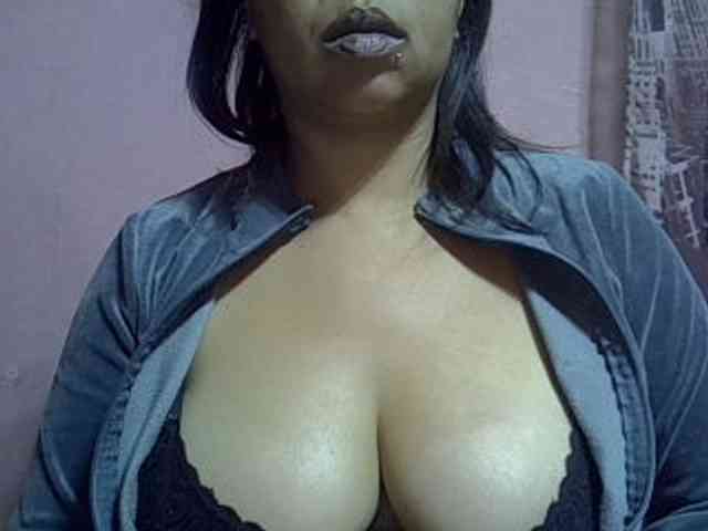 bigass-tits webcam