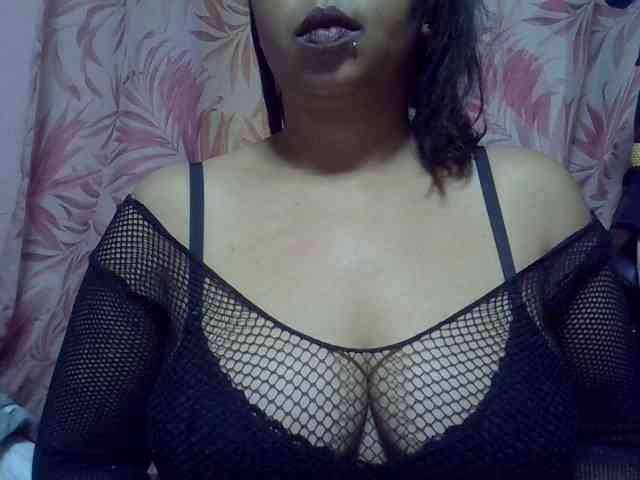 bigass-tits webcam