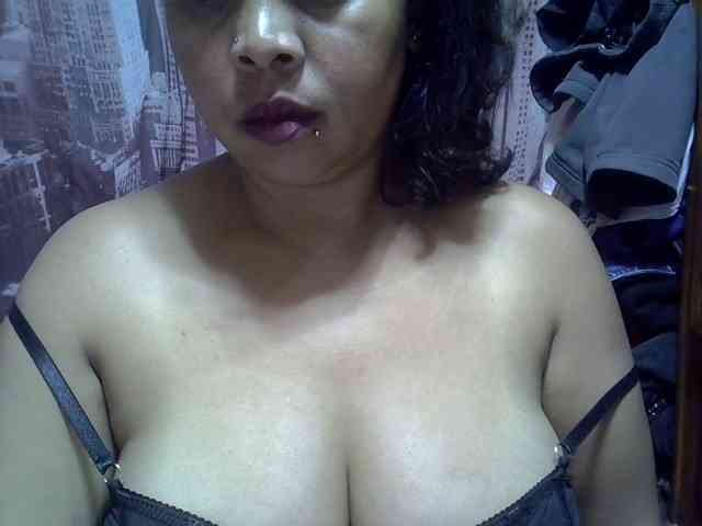 bigass-tits webcam