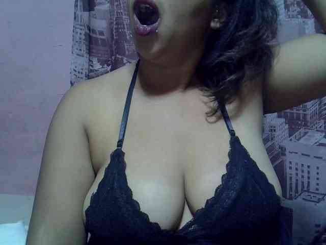 bigass-tits webcam