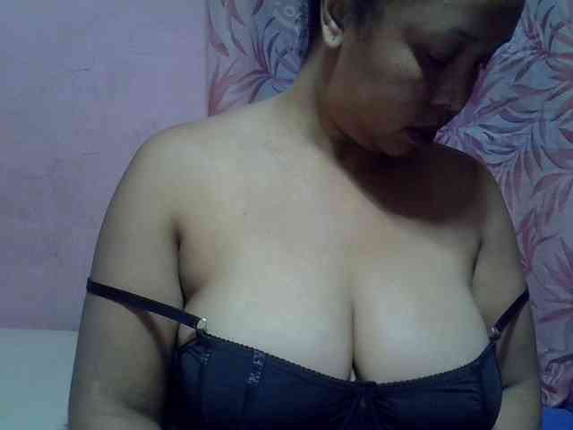 bigass-tits webcam