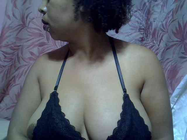 bigass-tits webcam