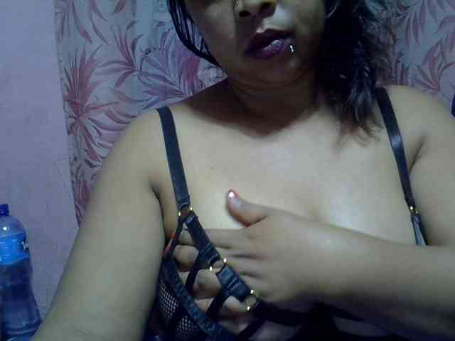 bigass-tits webcam