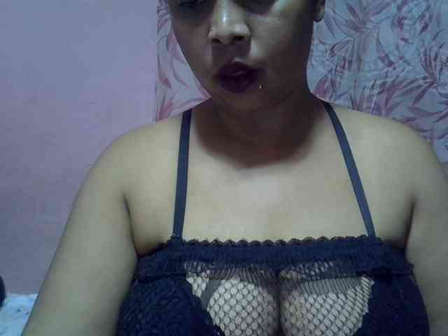 bigass-tits webcam