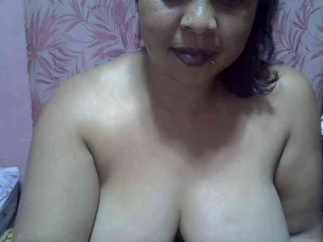 bigass-tits webcam