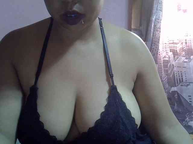 bigass-tits webcam