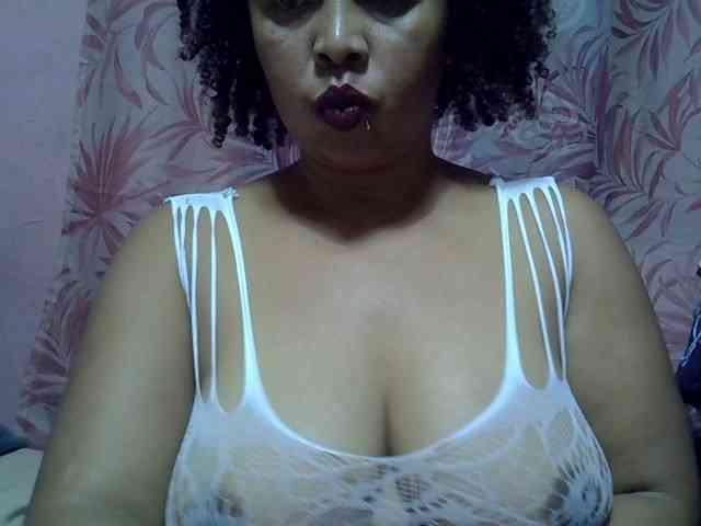 bigass-tits webcam