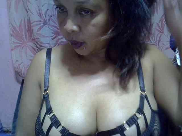 bigass-tits webcam