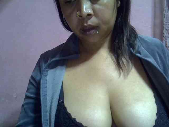 bigass-tits webcam