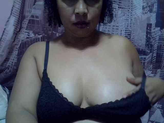 bigass-tits webcam