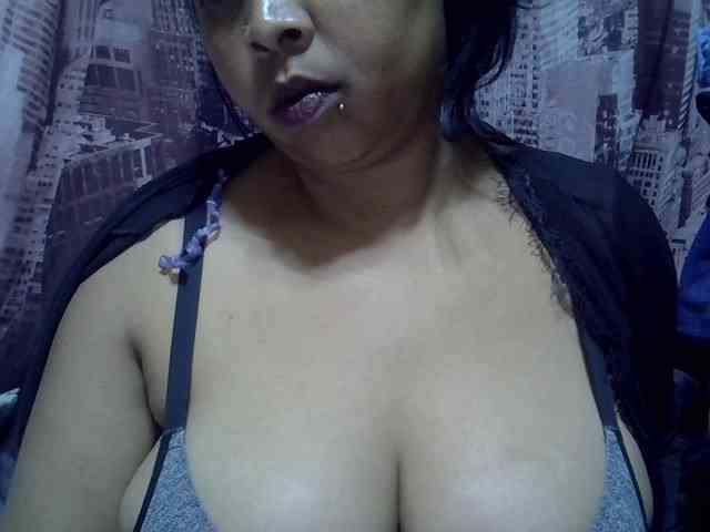 bigass-tits webcam