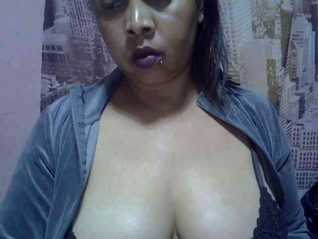 bigass-tits webcam