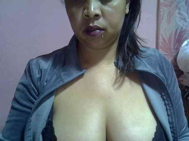 bigass-tits webcam